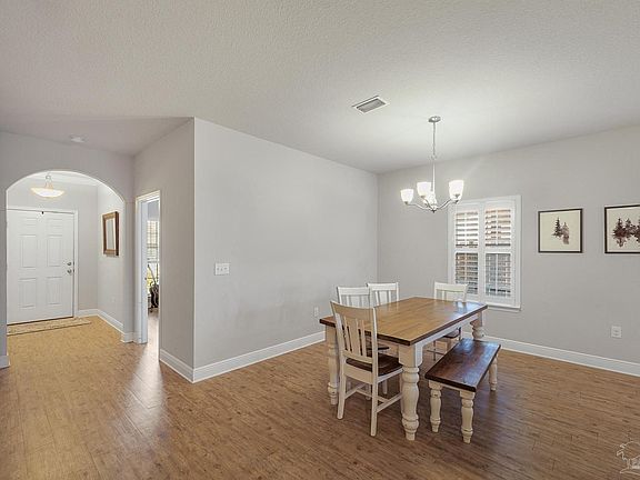 4th image of 1688 Brantley Dr