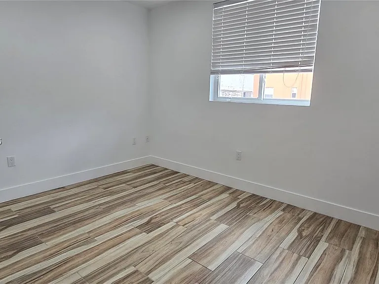 3675 Thomas Ave #3675 — Photo 17