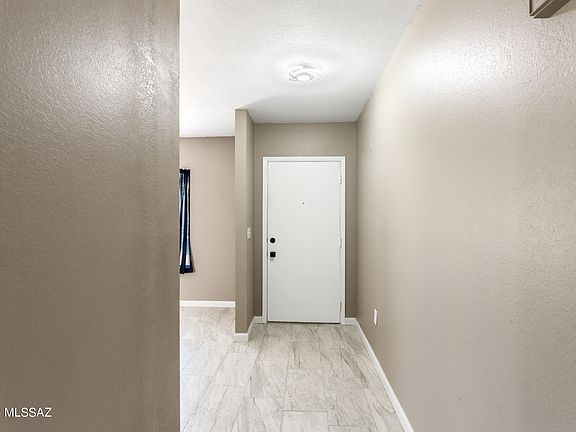 4th image of 3202 W Speedway Blvd