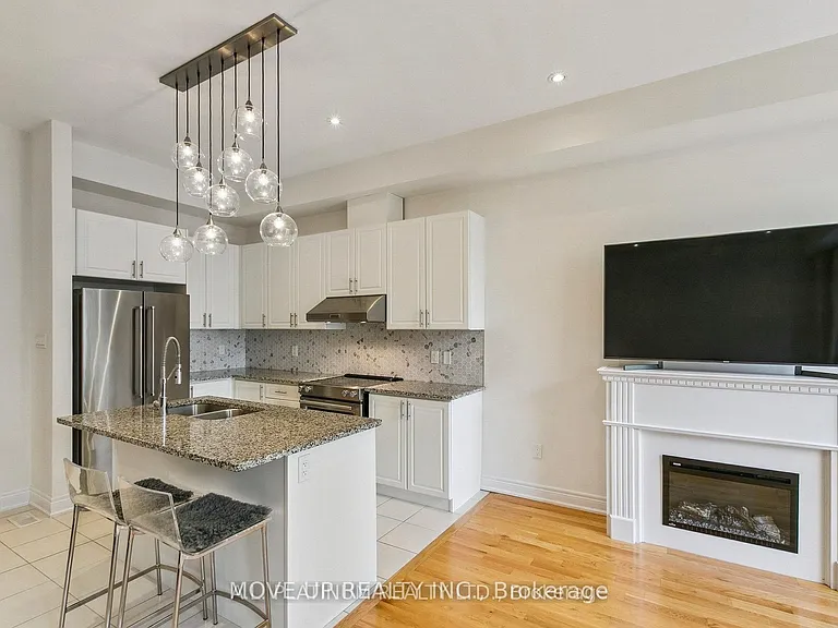 32 Kingsville Ln — Photo 11