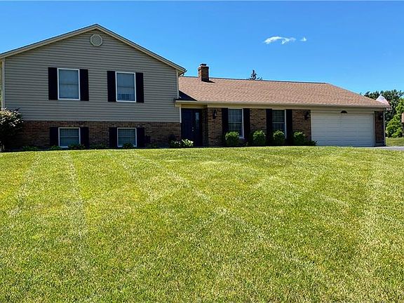 2nd image of 1588 Roamont Dr
