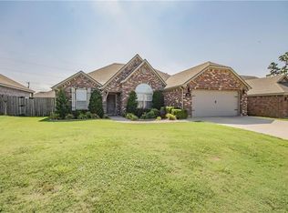 3009 SW Gumleaf Rd, Bentonville, AR 72712