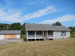 72 White Spring Rd, Warrior, AL 35180