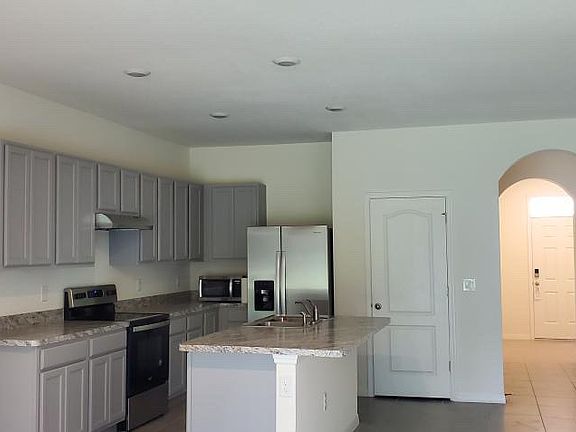 3rd image of 390 Feltrim Reserve Blvd #390