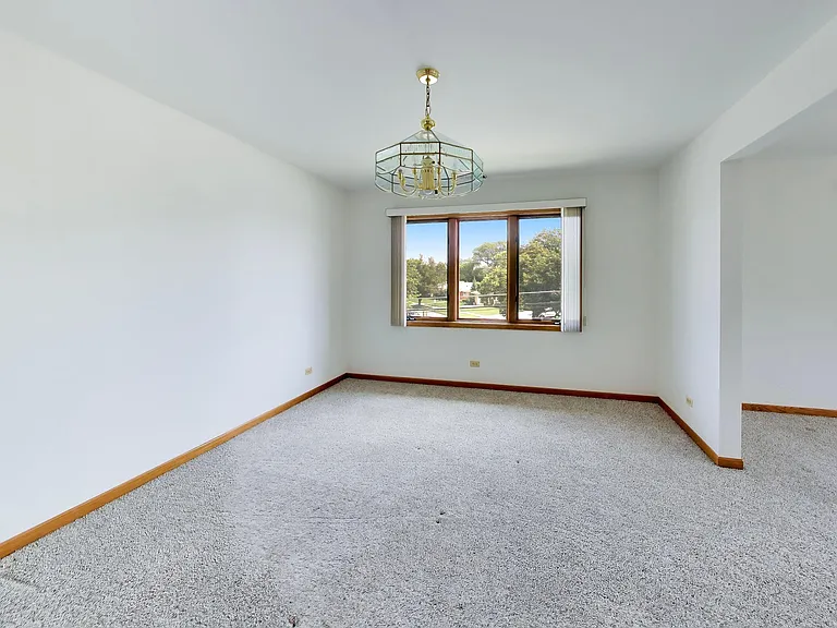 920 N Northwest Hwy #2 — Photo 11