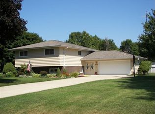 401 W Curtis Dr, La Porte, IN 46350