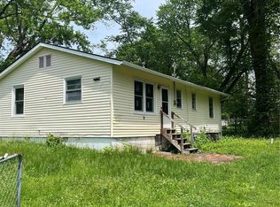 802 Kentucky St, Clarksville, MO 63336
