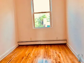 Rented by Skyline Group Real Estate