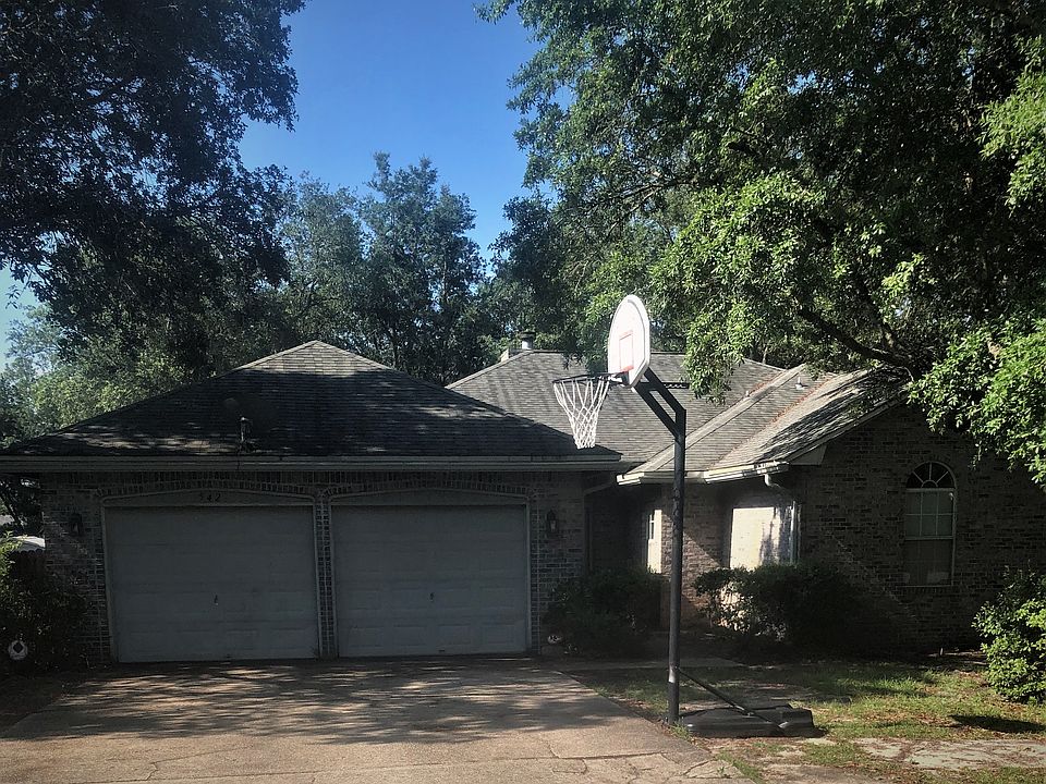 1st image of 542 Garden Oak Cv