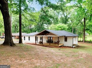 5840 Crabapple Dr SW, Mableton, GA 30126