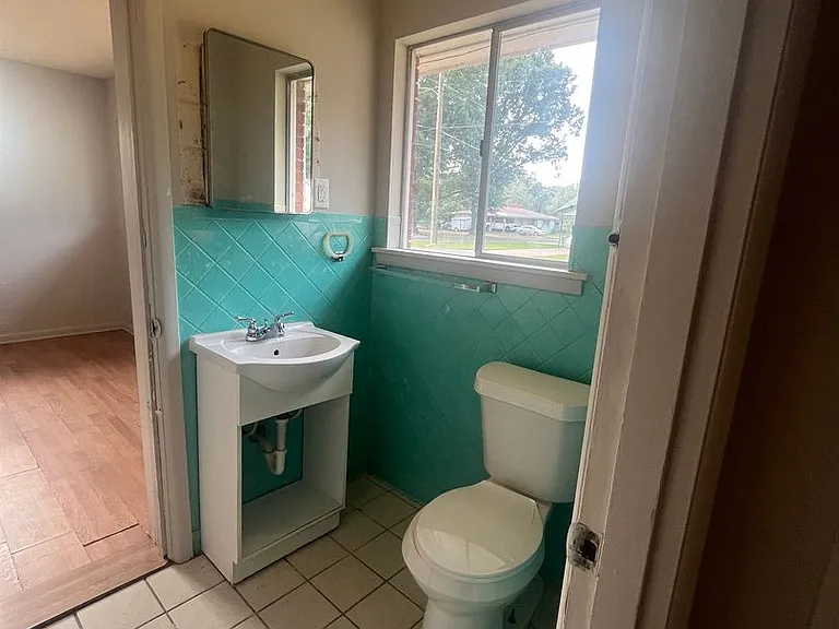 120 E Palm St — Photo 13