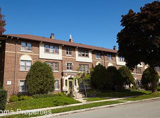 1800 E Olive St #11, Milwaukee, WI 53211