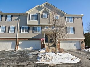 1889 Indian Hill Ln, Aurora, IL 60503