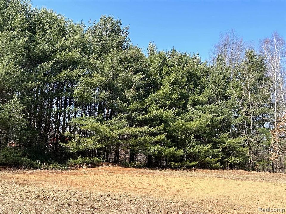 3260 E Deckerville Rd, Cass City, MI 48726 Zillow