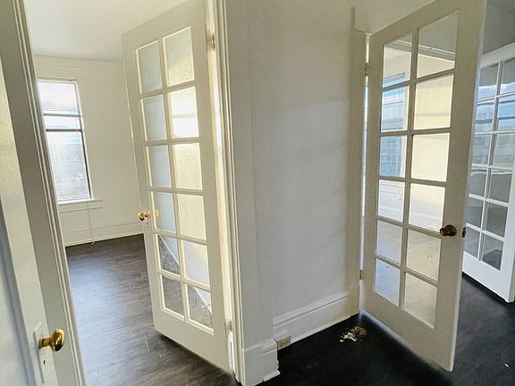3rd image of 107 1st Ave N #408