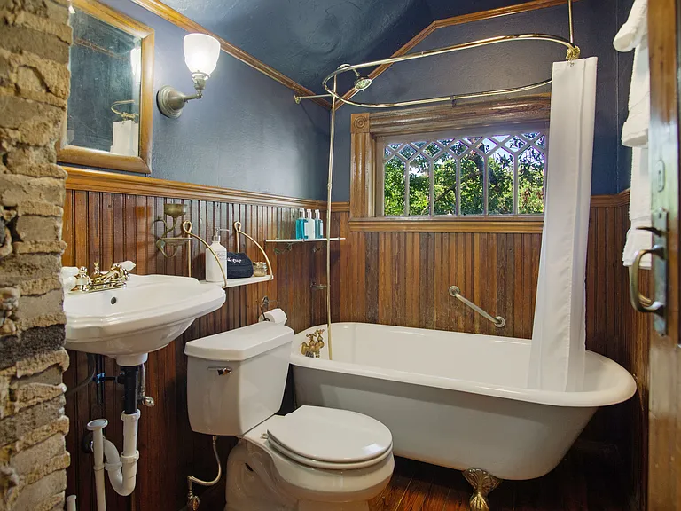 1110 Drew St #UPPER — Photo 10
