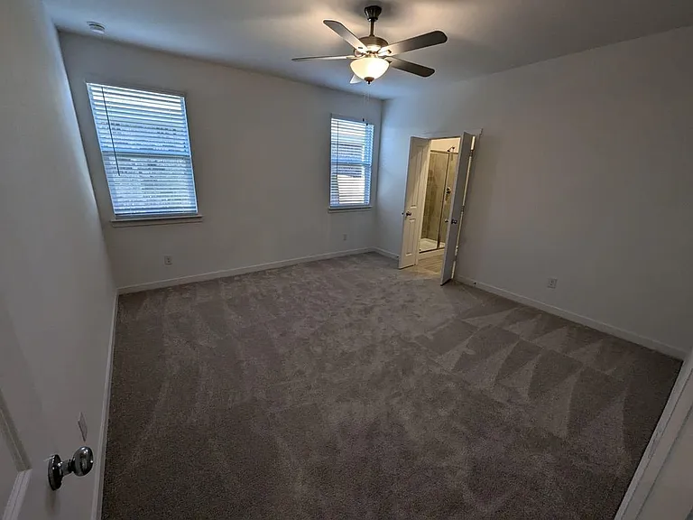 1842 White Ash Way — Photo 33