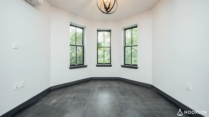 Rented by Nooklyn NYC LLC | media 10