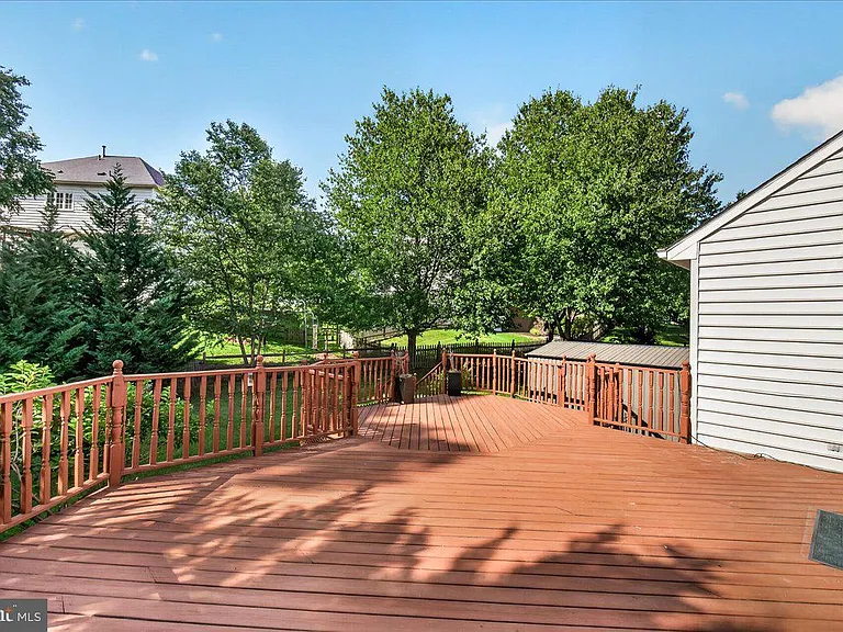 6430 Bellevue Pl — Photo 40
