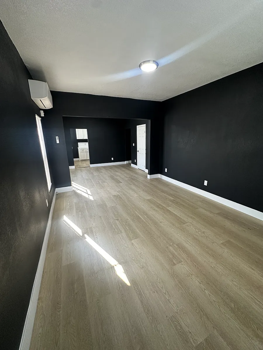 Building Photo - 242 E 54th St #248