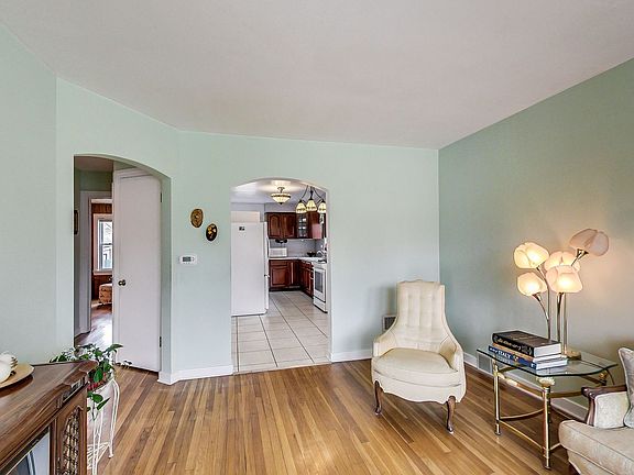 5th image of 1936 N 74th Ave