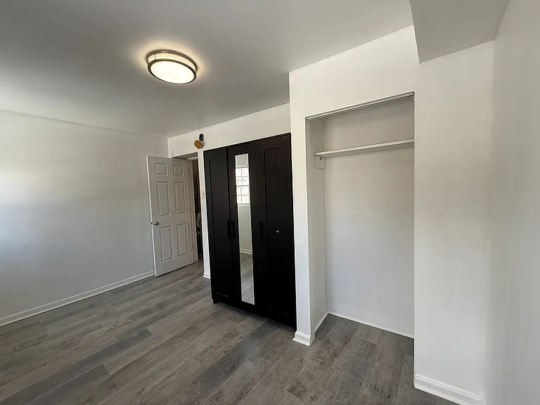 1146 S 9th St — Photo 11
