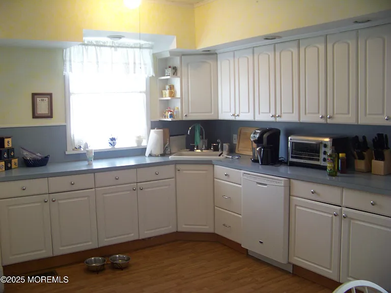 336 East Ave — Photo 20