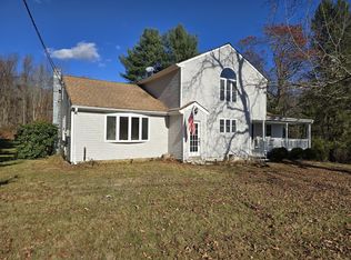 13 Brooklyn Rd, Pomfret Center, CT 06259