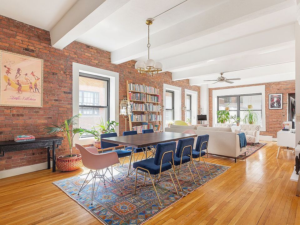 1st image of 380 W 12th St APT 3D