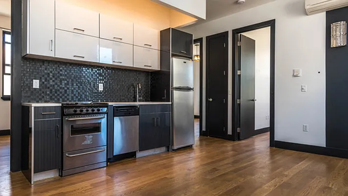 Rented by Nooklyn NYC LLC | media 21