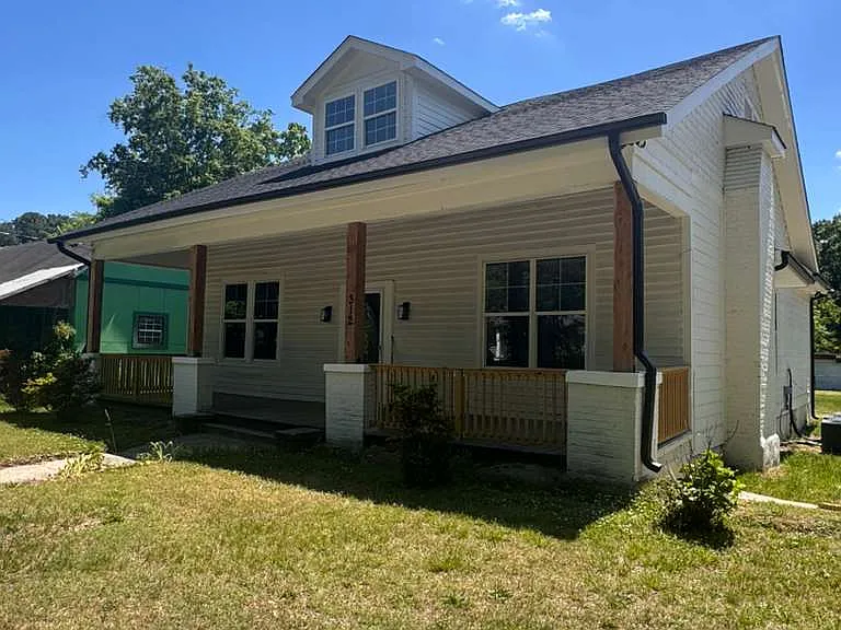 312 E Andrews Ave — Photo 1