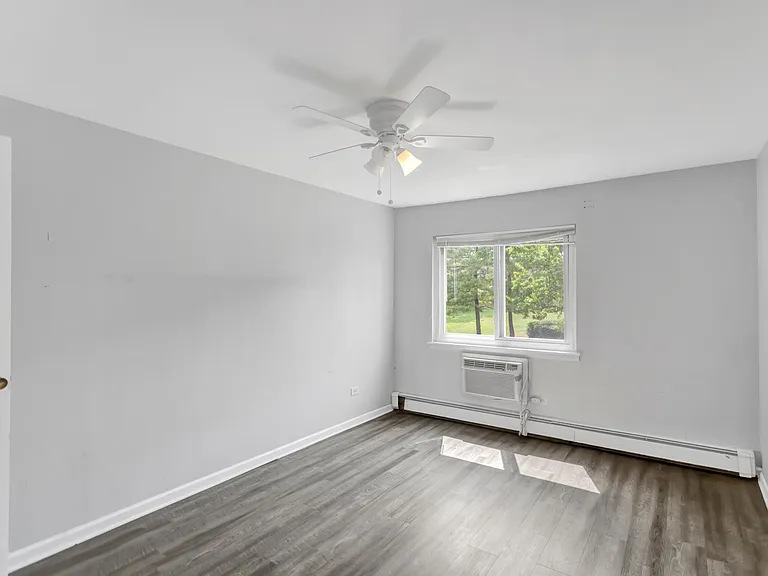 715 Heritage Dr #214 — Photo 3