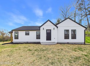 6 Shawnee Trl, Athens, TN 37303