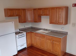 320 Lonsdale Ave #1R, Pawtucket, RI 02860