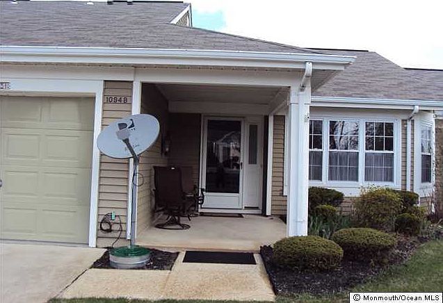 1st image of 1094 Canterbury Drive #B