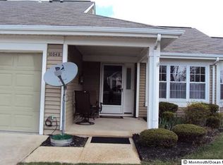 1094 Canterbury Dr #B, Manchester Township, NJ 08759