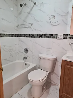 Rented by Eight Horse Realty | media 7