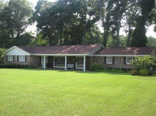 204 Marina Dr, Eufaula, AL 36027