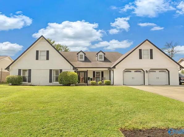 2305 Warwick Ave SW, Decatur, AL 35603