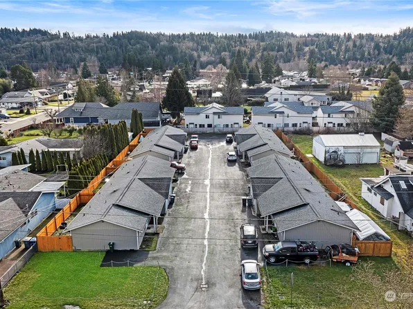 1204 1218 7th Avenue SE, Puyallup, WA 98372