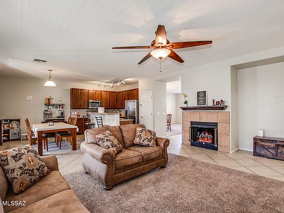 3rd image of 6838 S Twinberry Dr