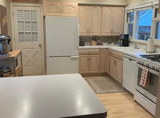 1189 McKinley St, Redwood City, CA 94061