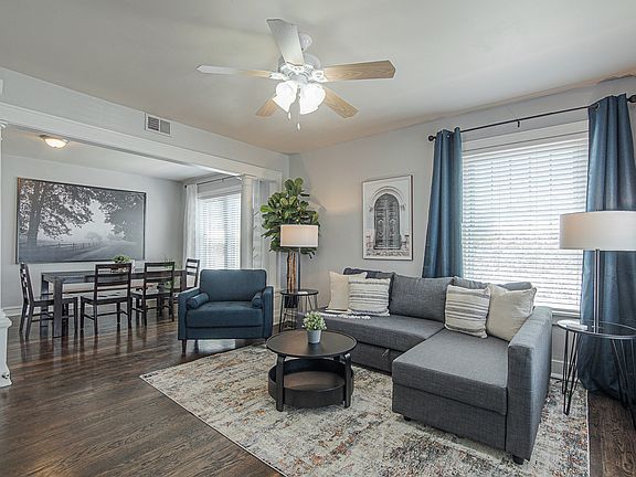 4th image of 3835 Central St APT 1S