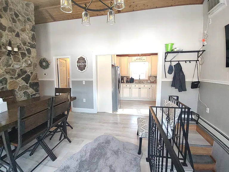 73 E Shore Dr — Photo 7