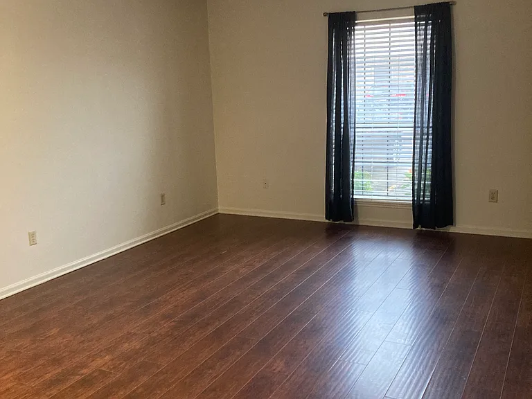 304 Rayburn St — Photo 5