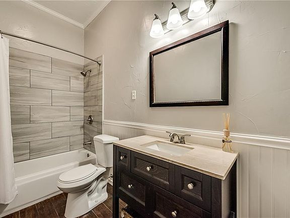 4th image of 1121 Wendell Way