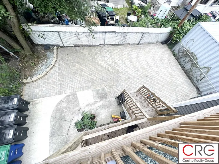 14 Vermont Ave #3 — Photo 36