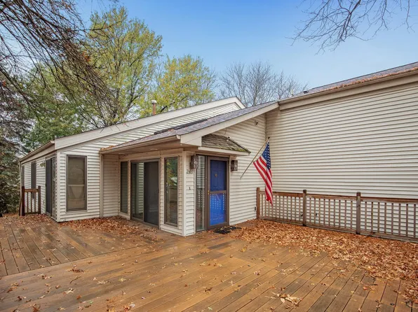 243 Dejon Ct, Woodbury, MN 55125