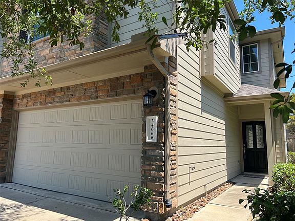 2nd image of 24666 Folkstone Cir