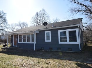 4 S Midland Ave, Mundelein, IL